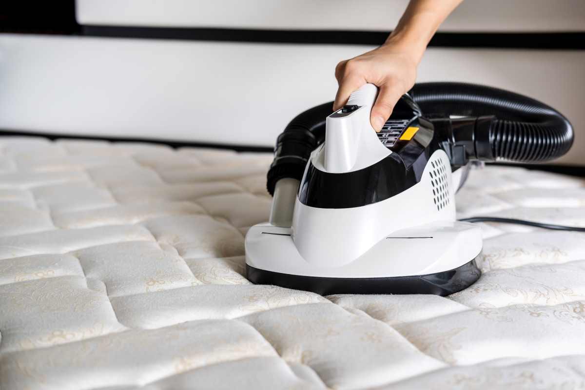 How To Clean a Mattress: Goodbye to Stains